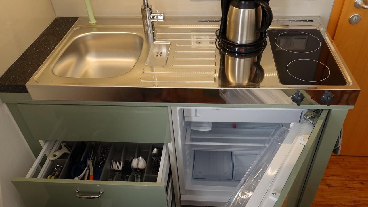 Küche / Küchenzeile Küche / Küchenzeile